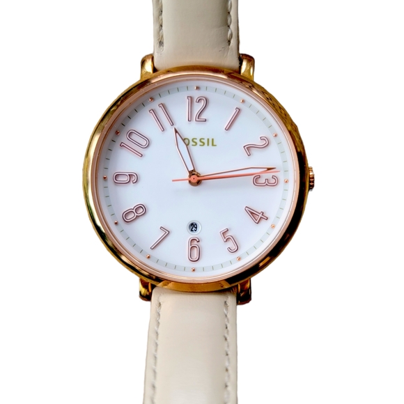 Fossil Accessories - Fossil Date and Second Hand